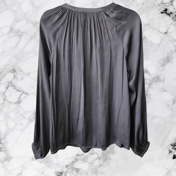 Torrid Gray Tie Front Peasant Blouse Size 00 (M/L) - Picture 3 of 6